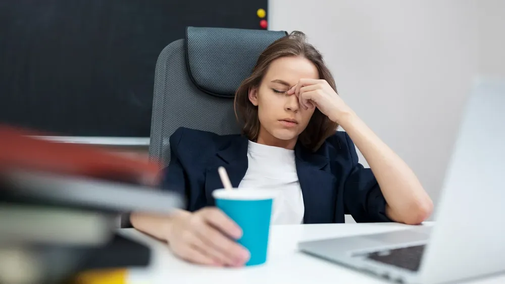 mujer-estresada-burnout-laboral Créditos: Freepik