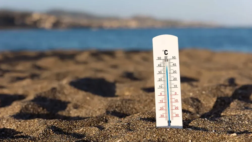 consejos-vestuario-laboral-ropa-trabajo-calor-verano