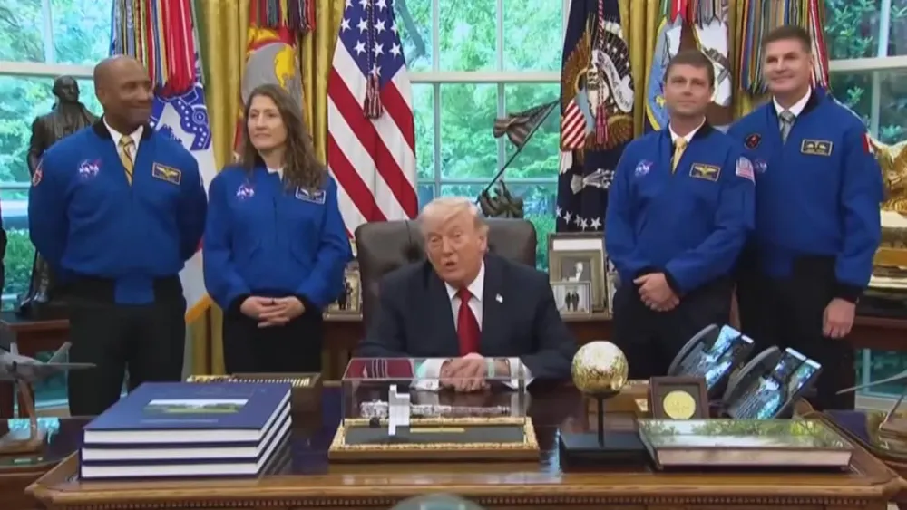 donald-trump-ufo-ovni-mision-artemis