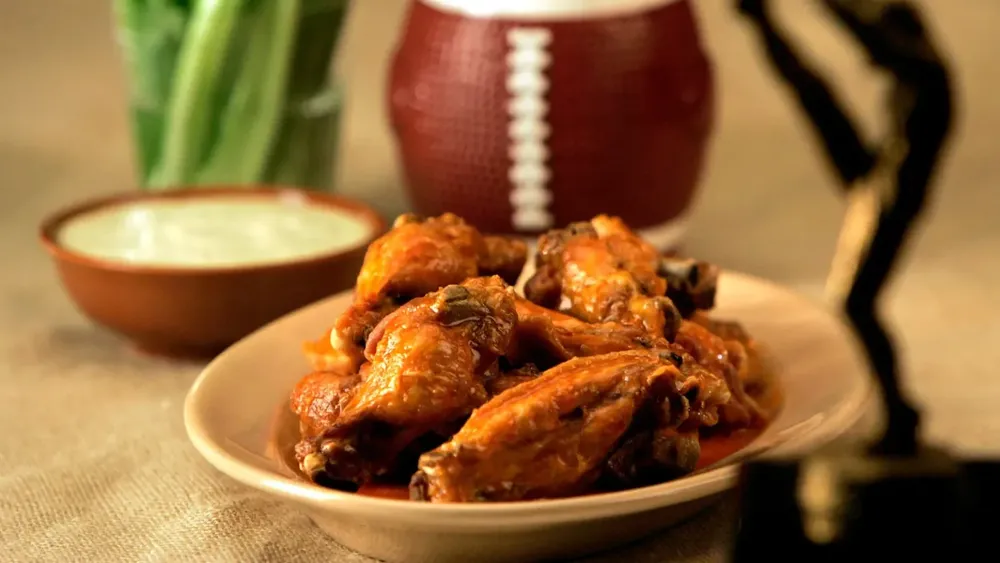 super-bowl-2024-alitas-pollo-chileno