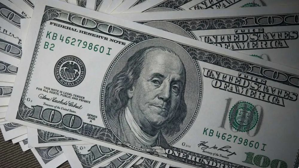 Dólar. Créditos: Freepik