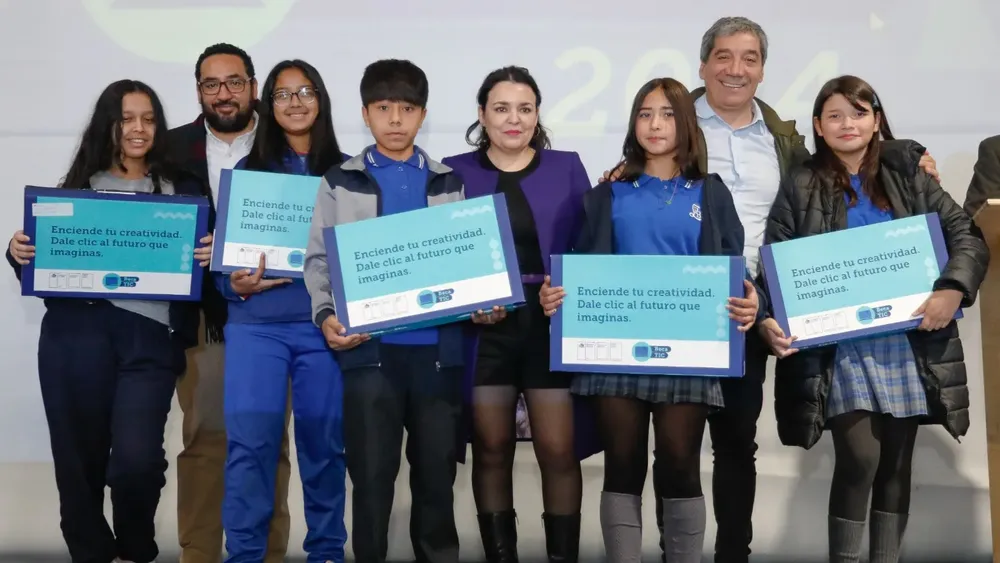 Entrega de Becas TIC 2024